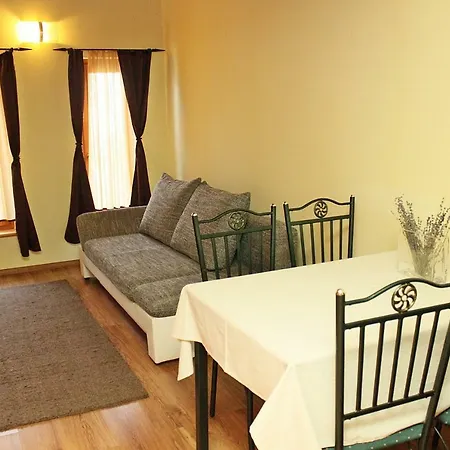 Apartment Almafa